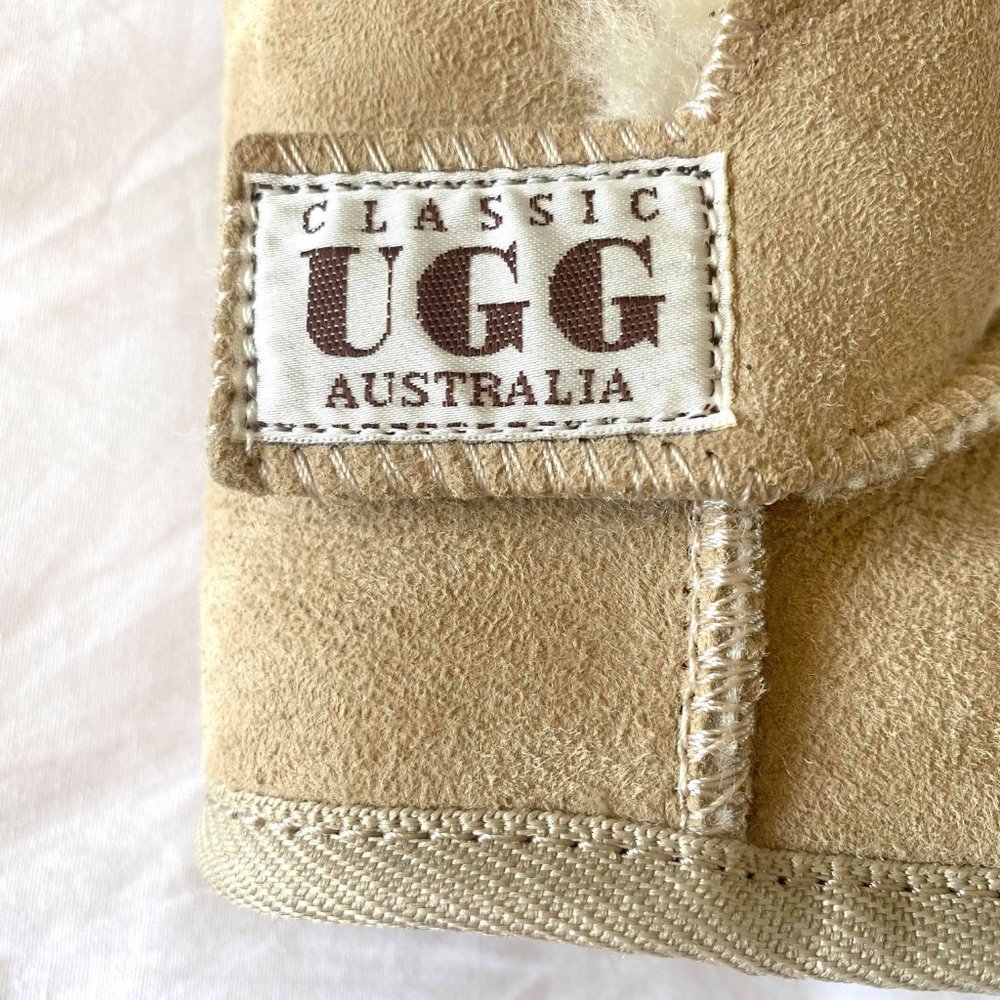 NWOT Classic UGG Australia Baby Uggs real genuine sheepskin winter fleece boots♡ - Picture 4 of 10